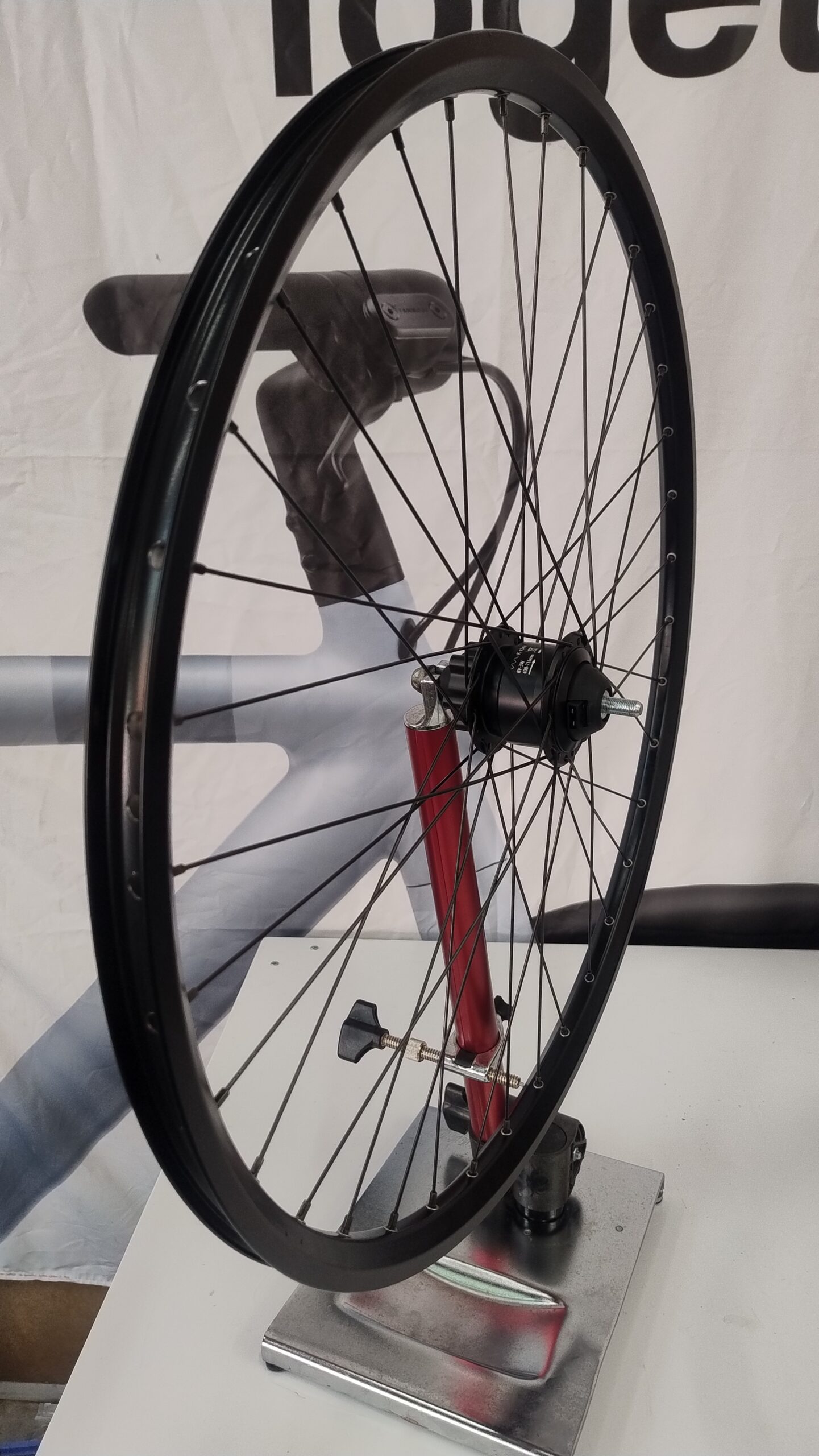 VanMoof Smart S Vorderrad mit Panasonic Nabendynamo – Bild 5