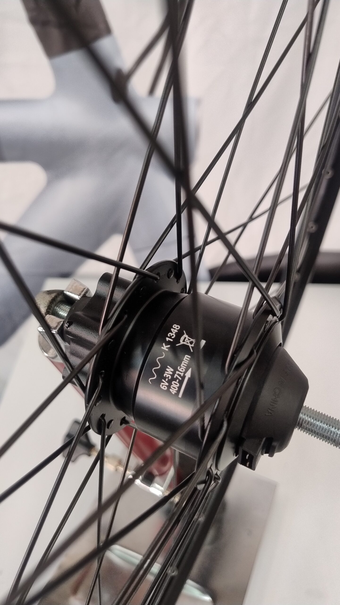 VanMoof Smart S Vorderrad mit Panasonic Nabendynamo – Bild 3
