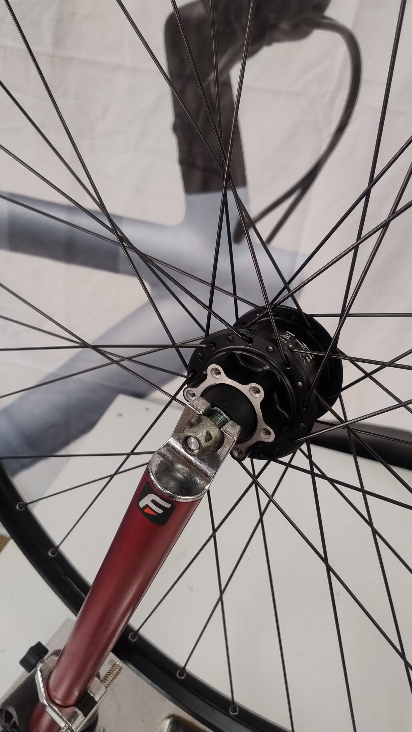 VanMoof Smart S front wheel with Panasonic hub dynamo